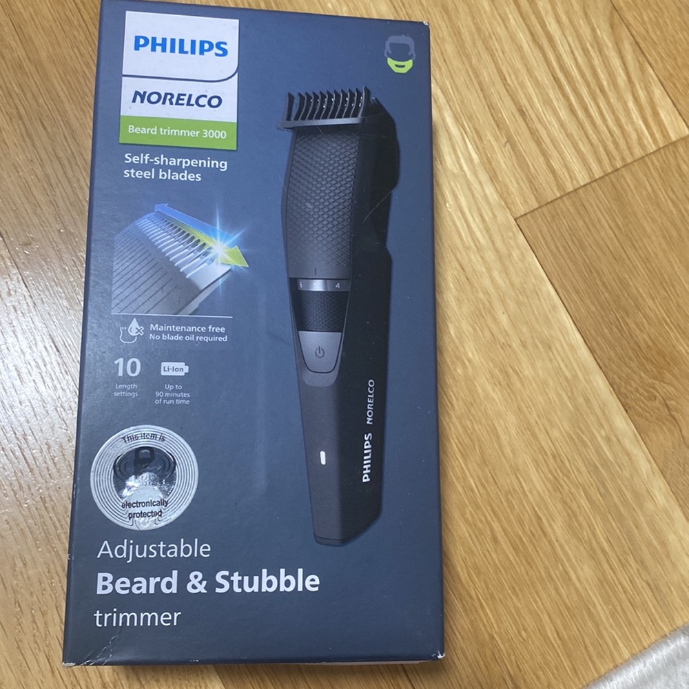 Philips Morelco Beard trimmer 3000.Brand new